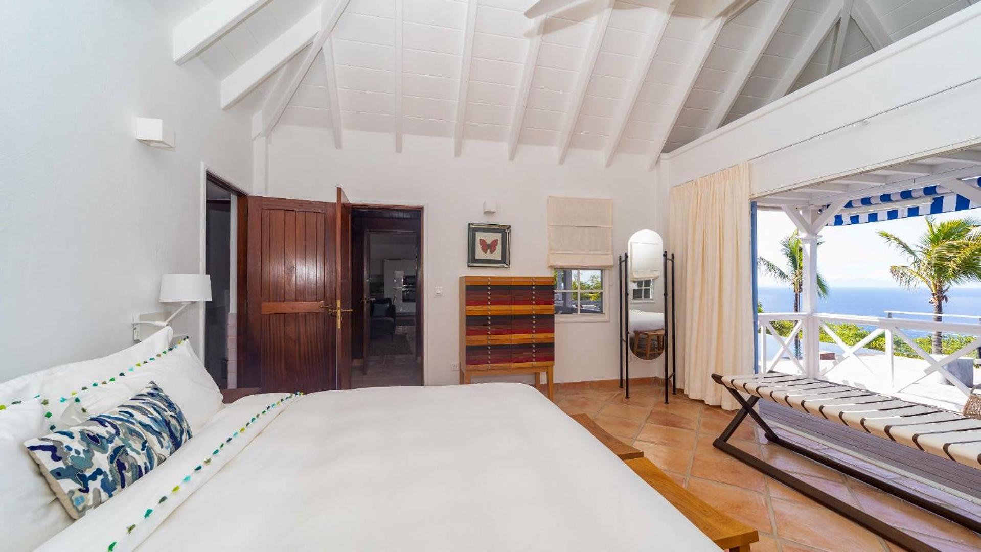 Ideally Located Gorgeous Villa