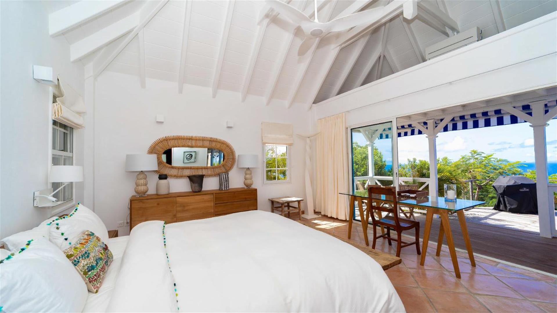 Ideally Located Gorgeous Villa