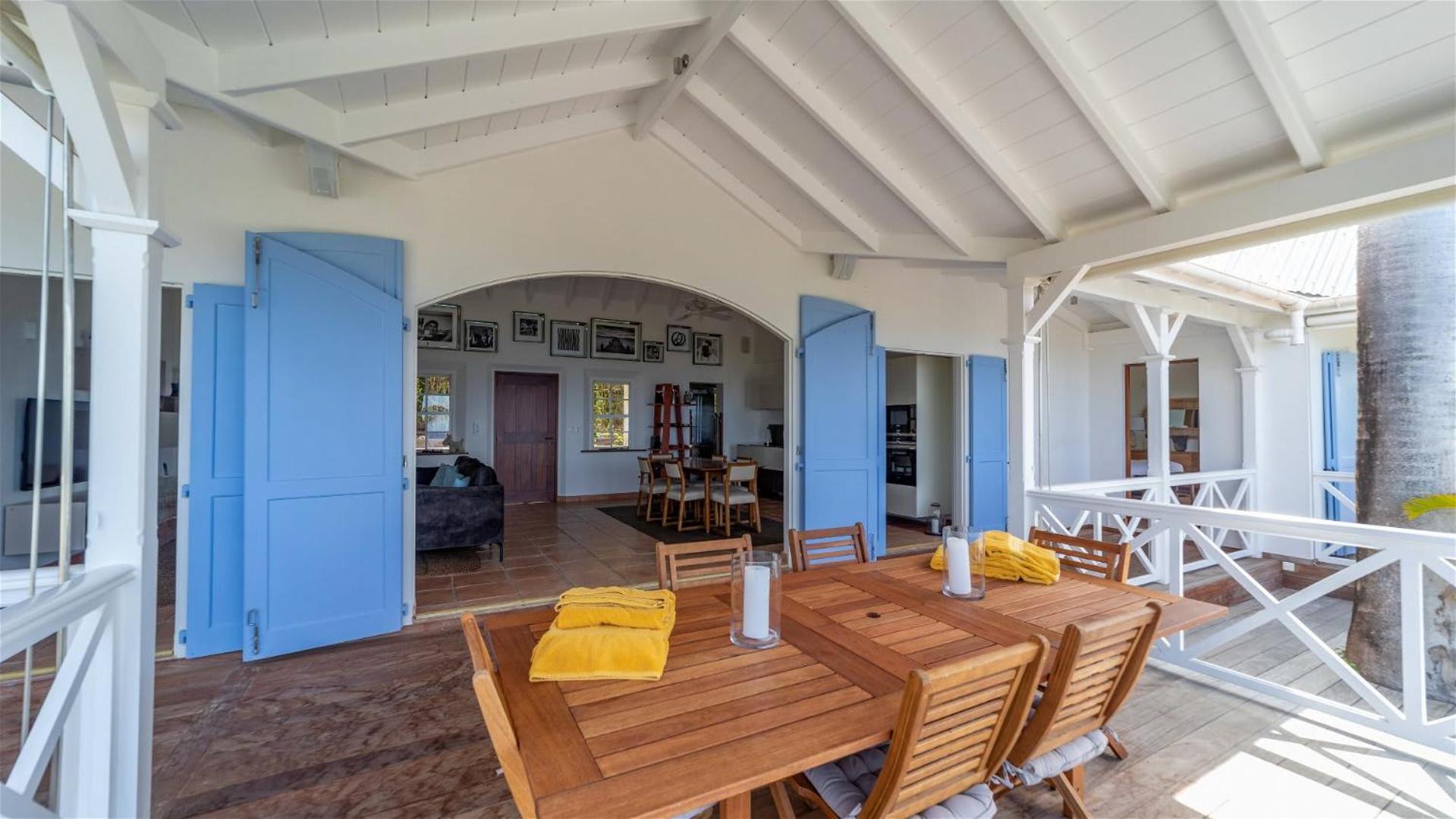 Ideally Located Gorgeous Villa