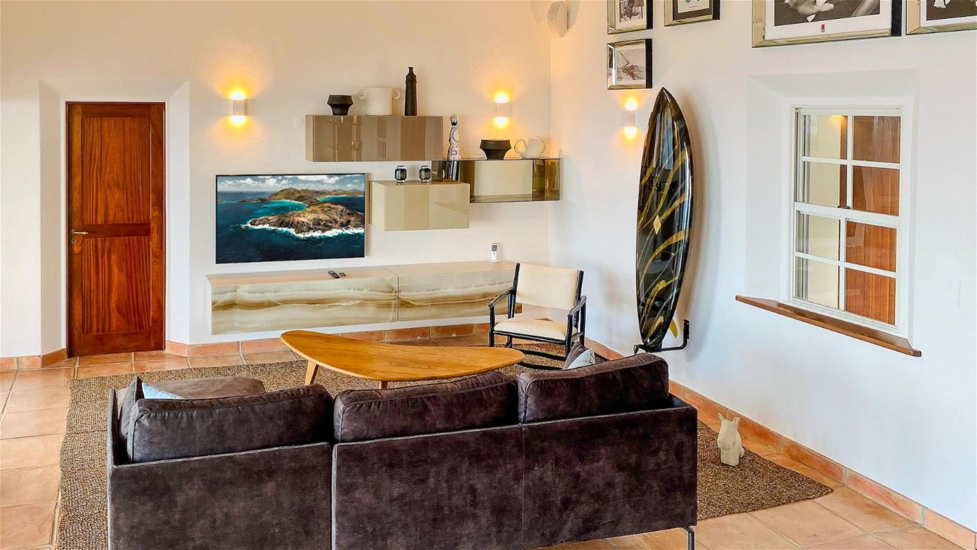 Ideally Located Gorgeous Villa
