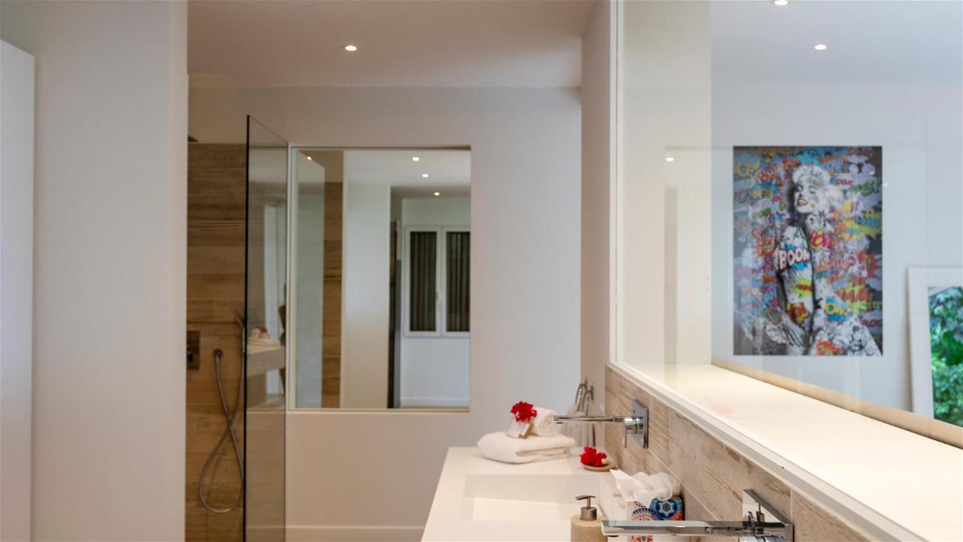 Villa with Light and Soothing Atmosphere