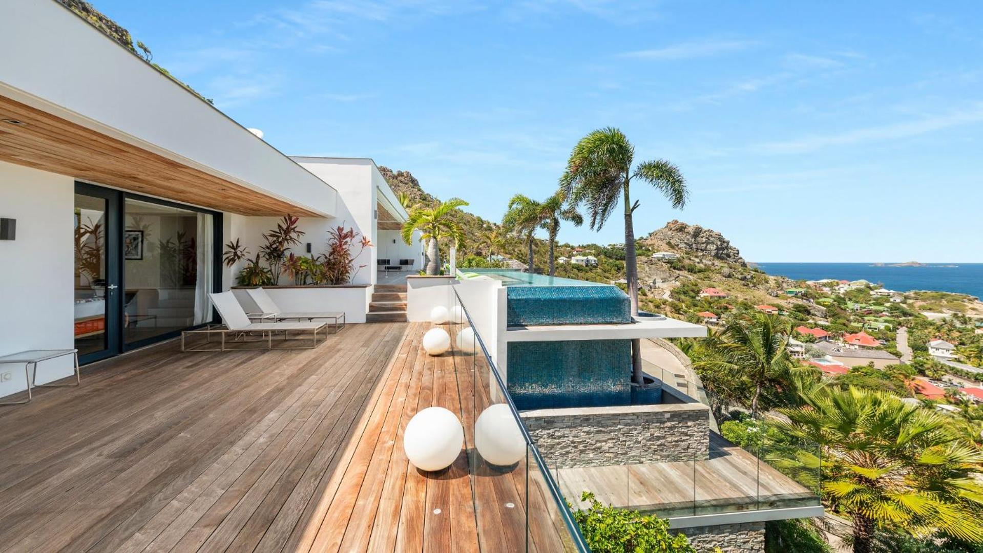 Architecture Jewel set on a hillside