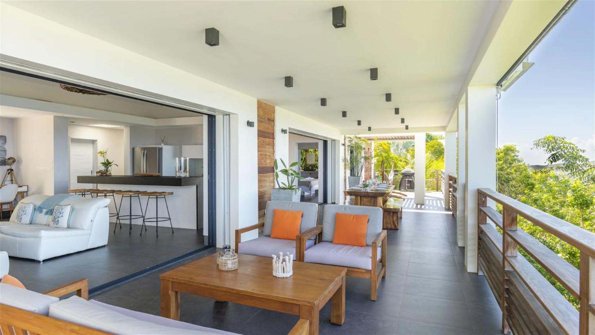 Luxurious 3-Bed Villa with Pool in Tranquil Vitet