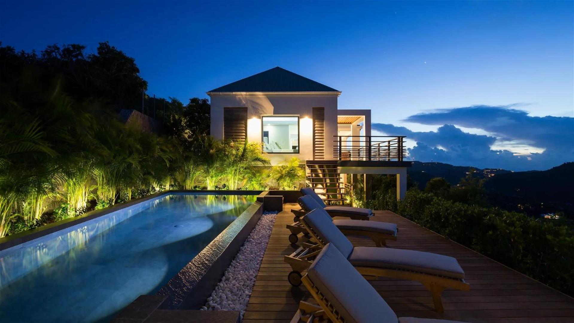 Luxurious 3-Bed Villa with Pool in Tranquil Vitet