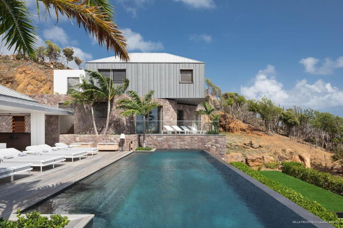 On a Hill Side Villa with Superb Amenities