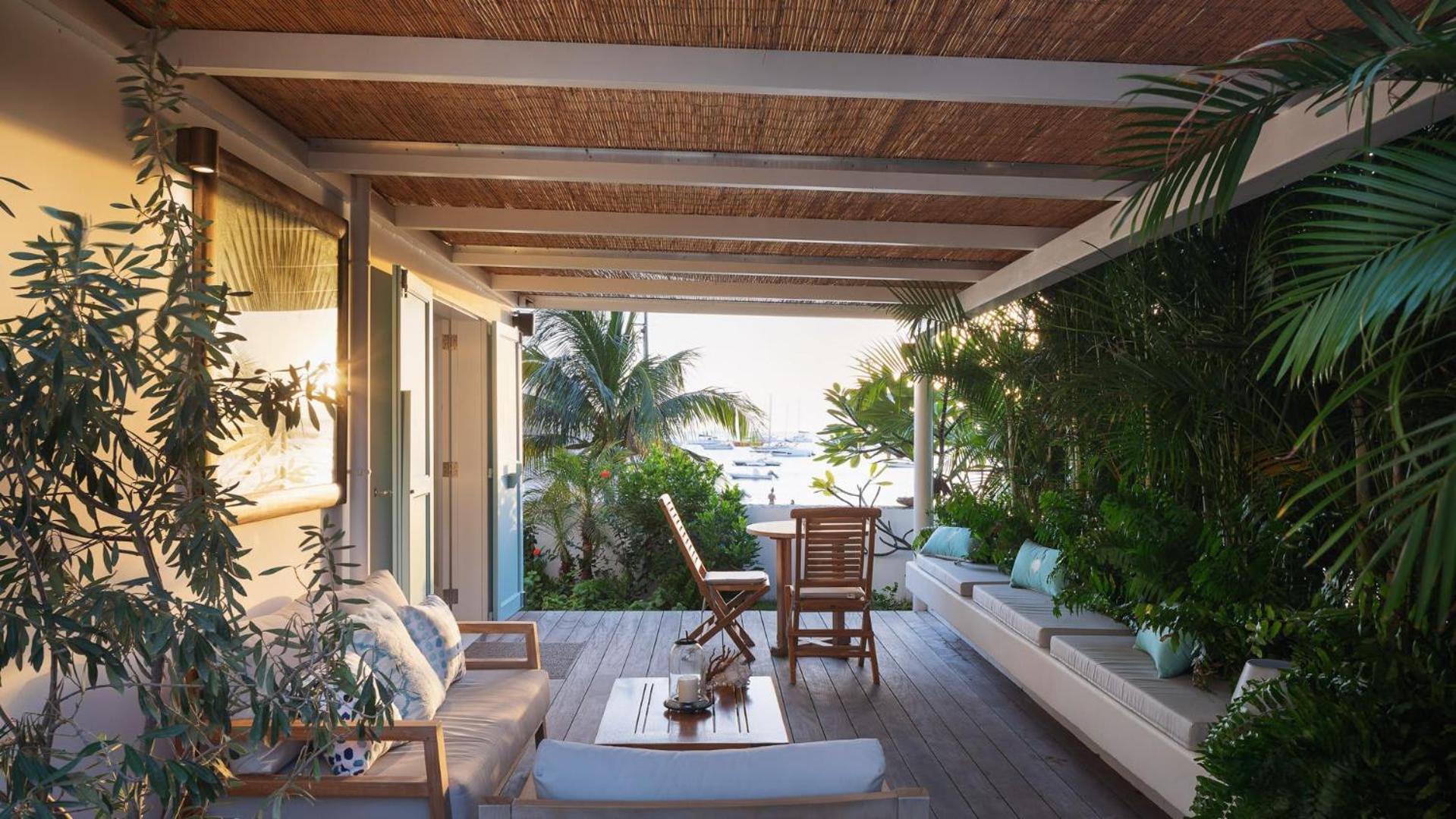 Caribbean Style Villa with Lush Environment