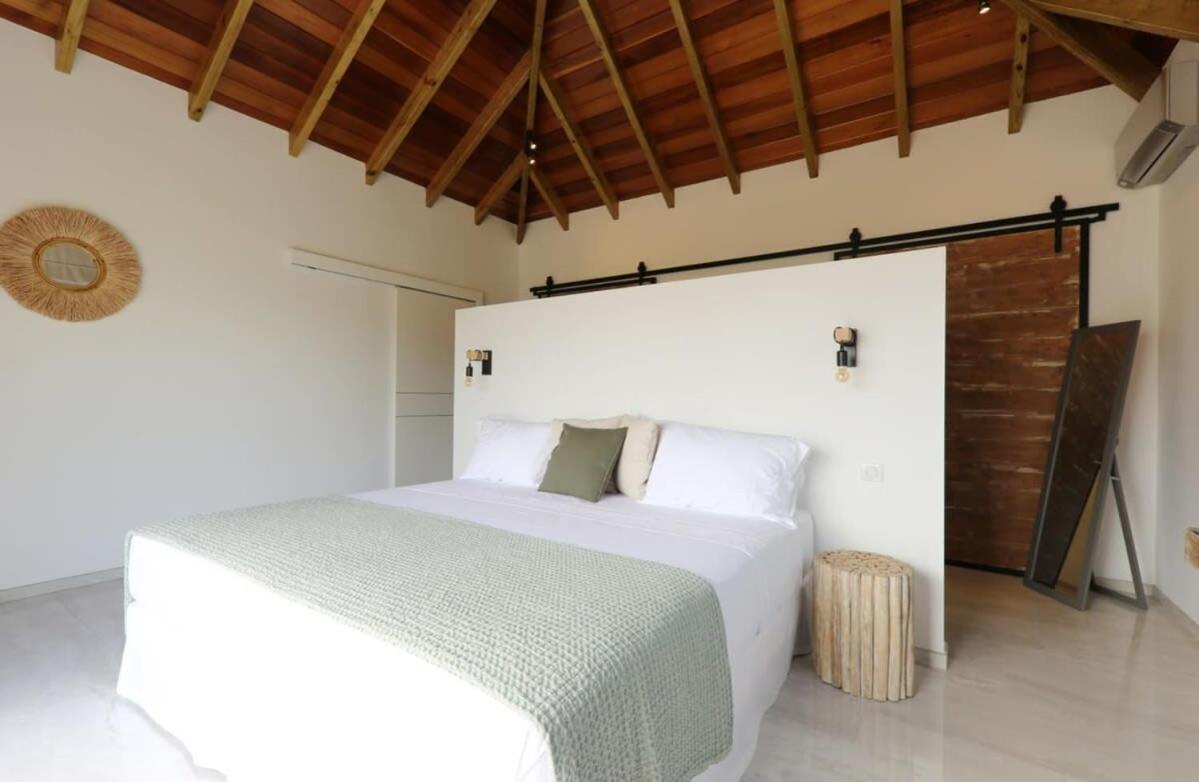 Heavenly Peaceful Villa with Spacious Living Area