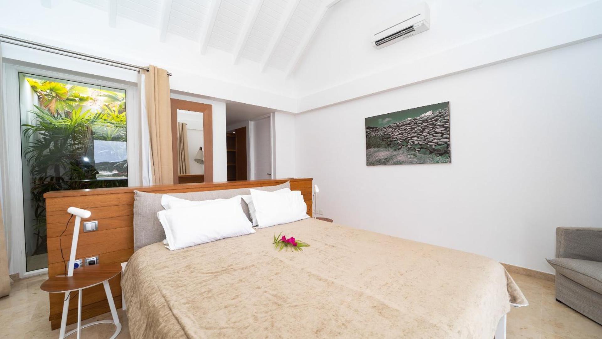 Superb Villa with Tasteful Decoration