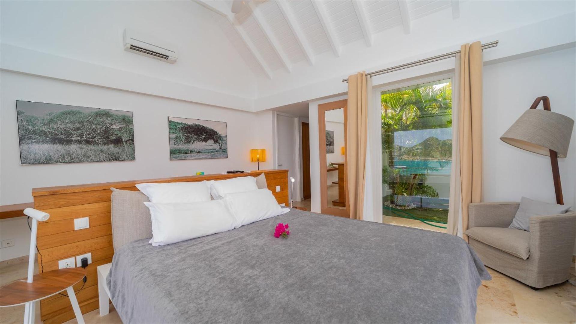 Superb Villa with Tasteful Decoration