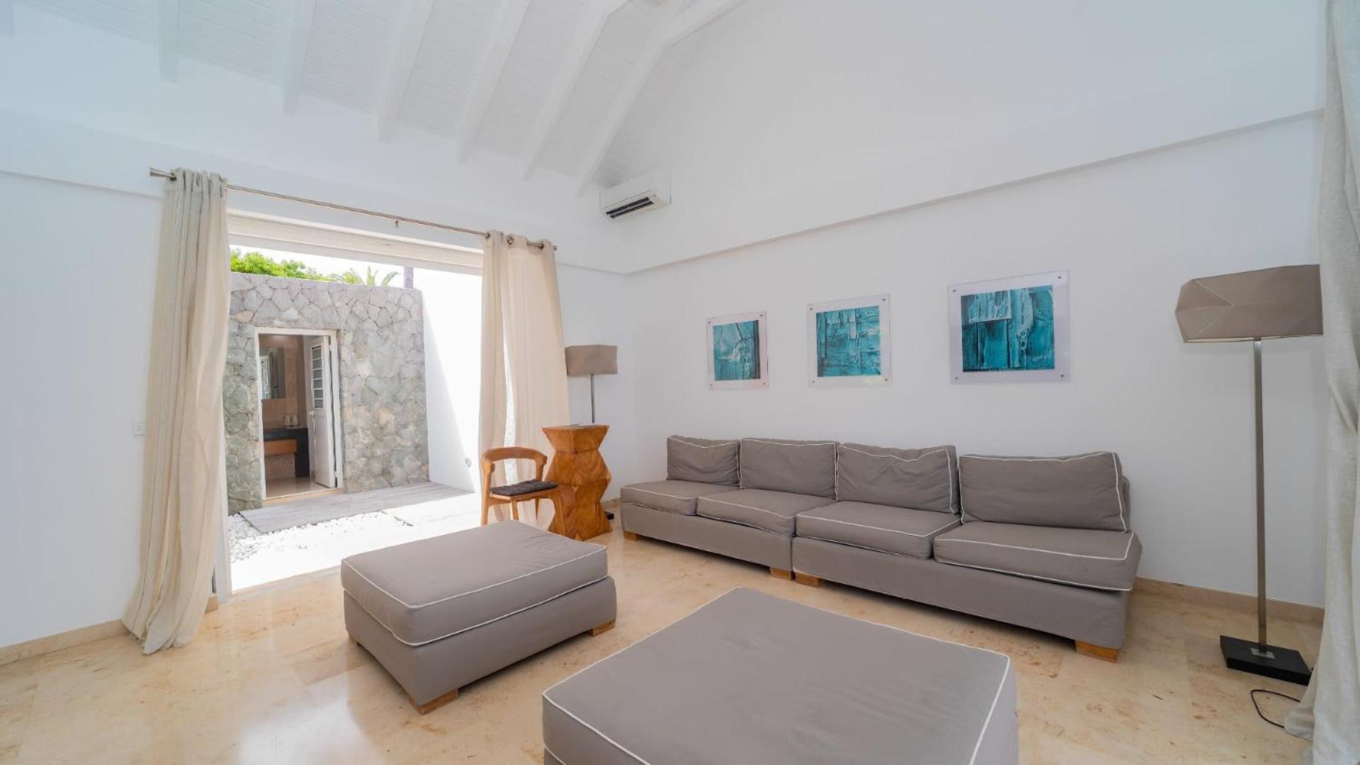 Superb Villa with Tasteful Decoration