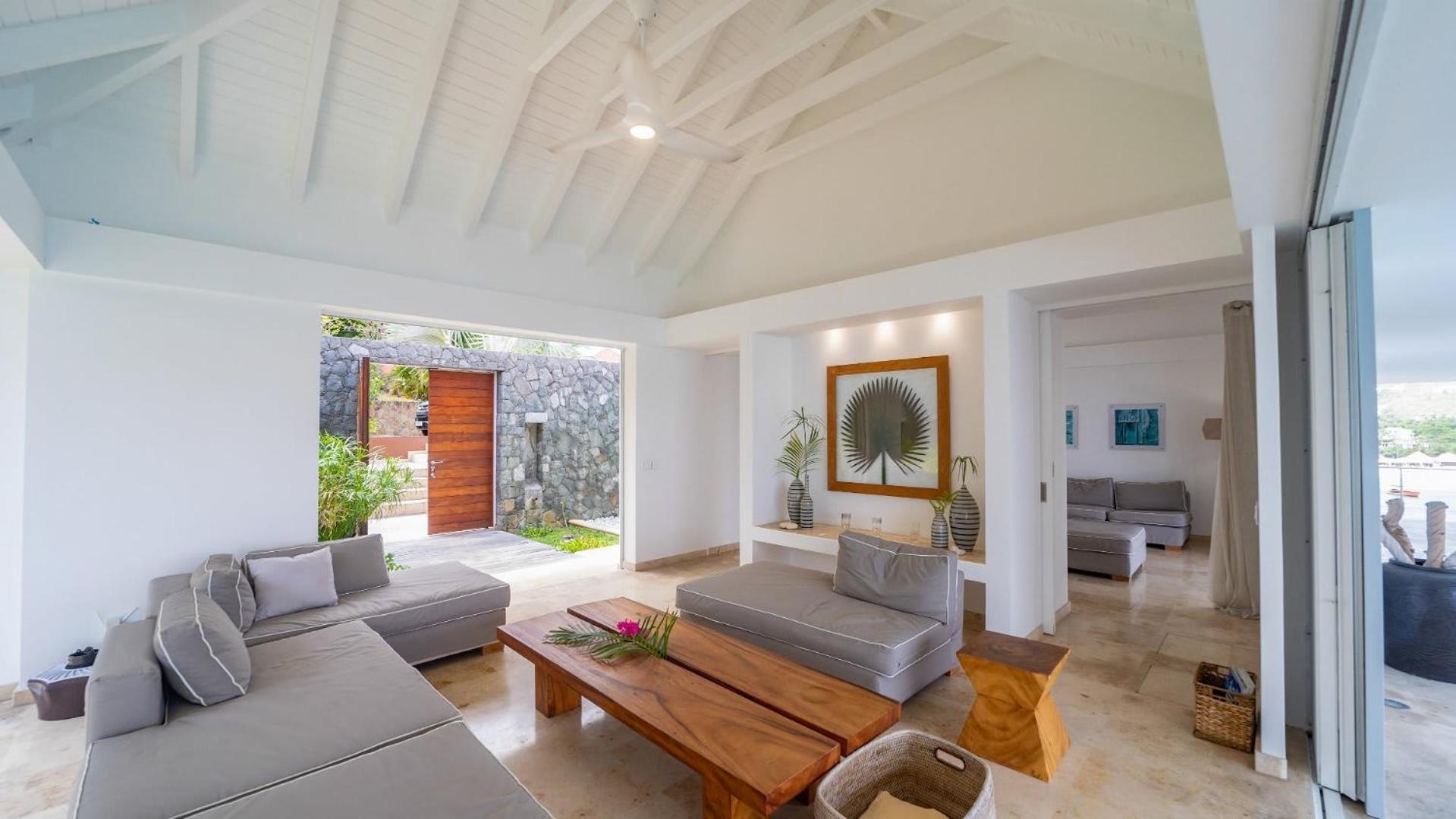 Superb Villa with Tasteful Decoration