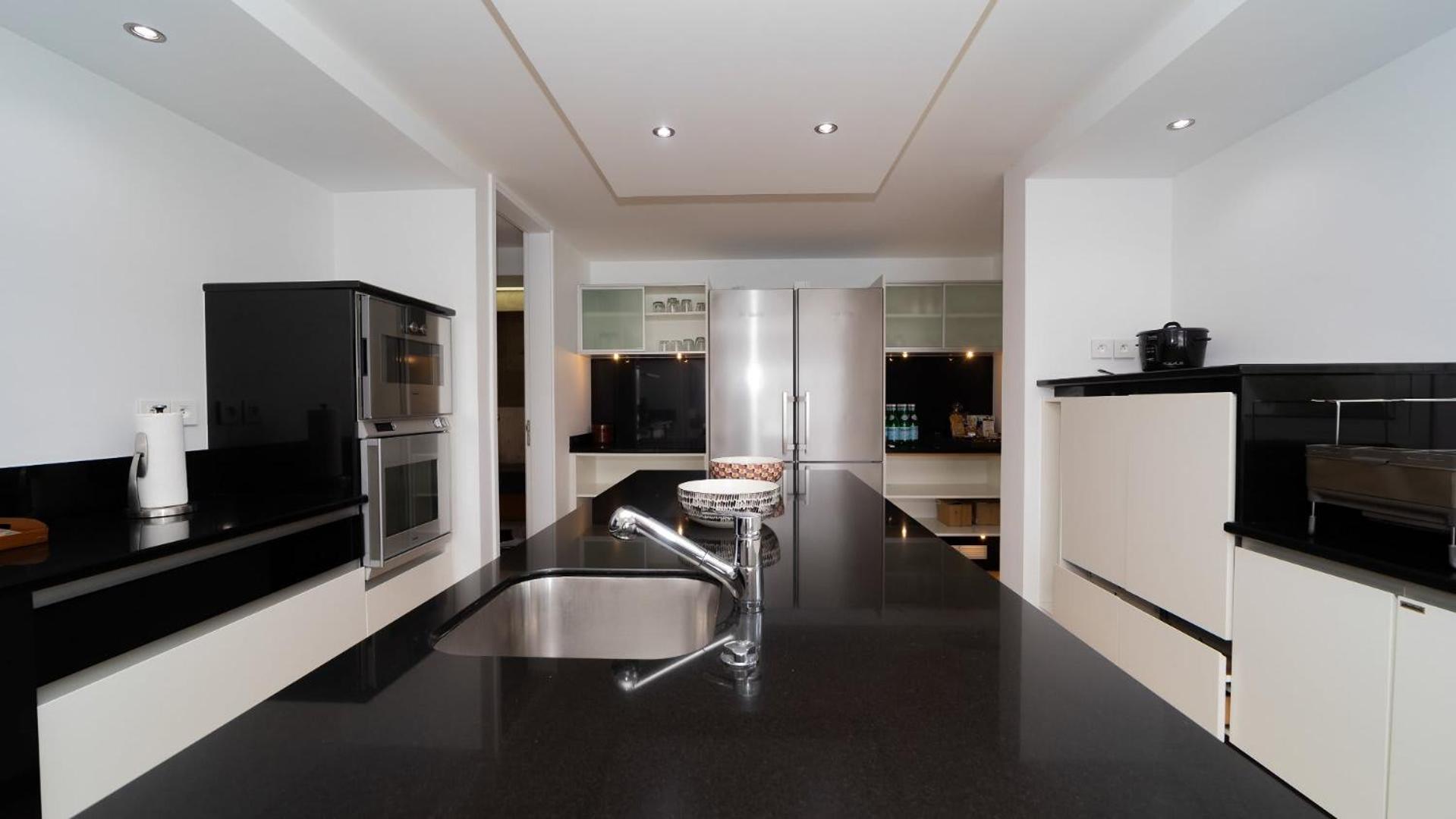 Superb Villa with Tasteful Decoration