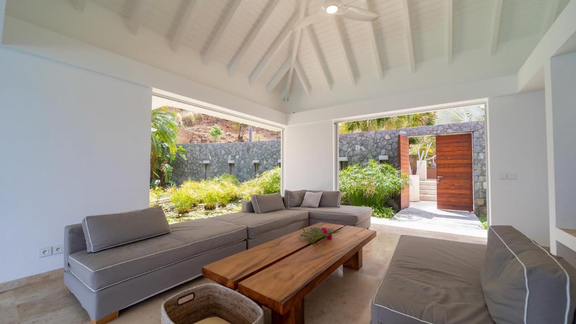 Superb Villa with Tasteful Decoration