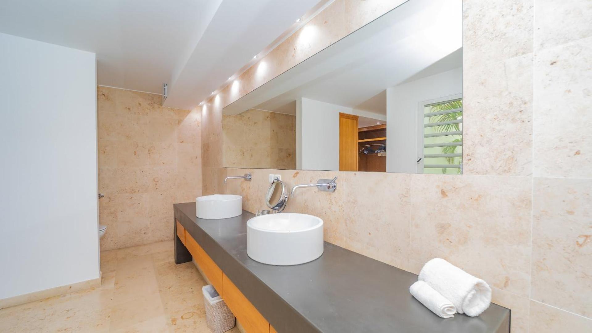Superb Villa with Tasteful Decoration