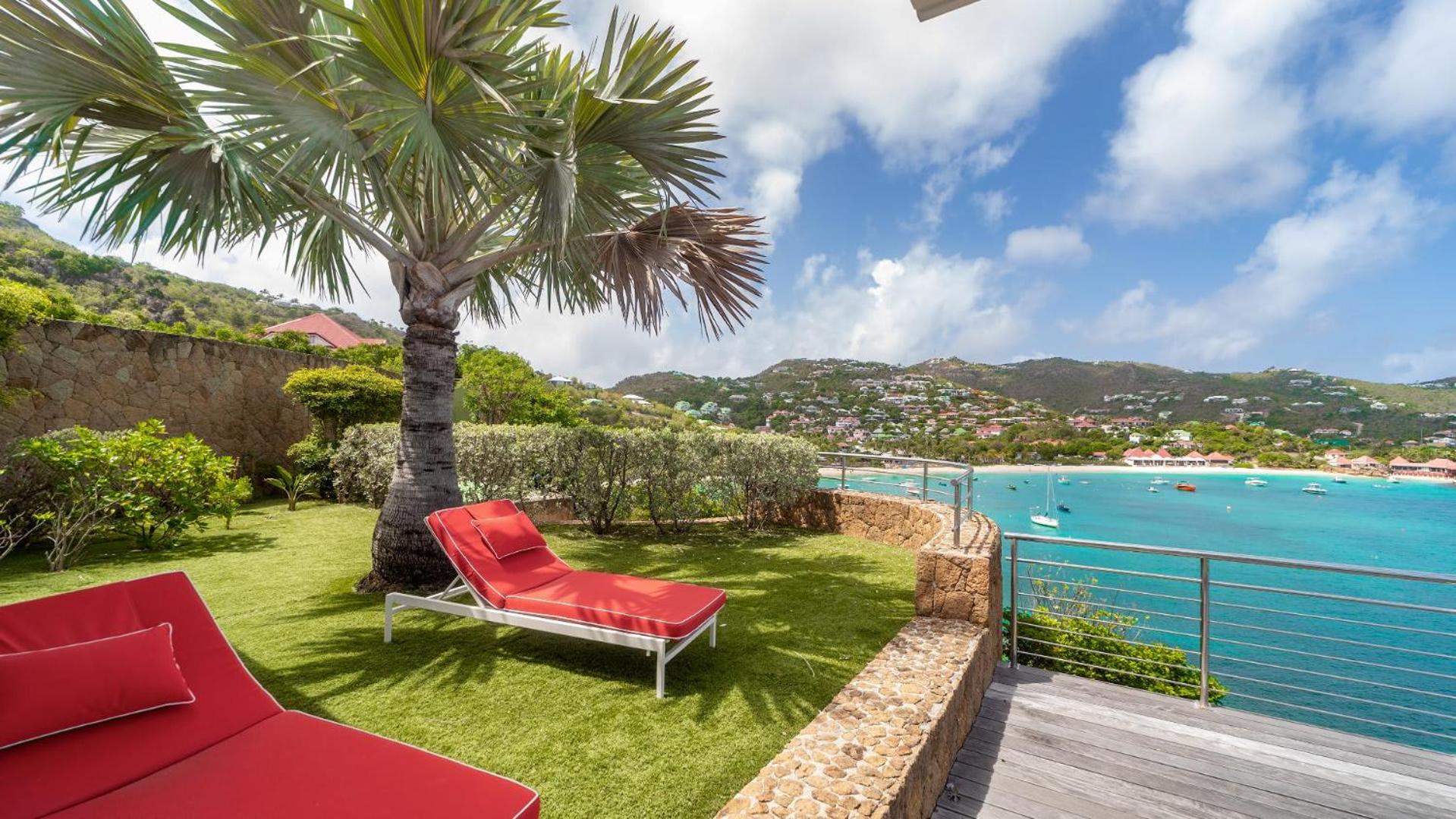 Superb Villa with Tasteful Decoration