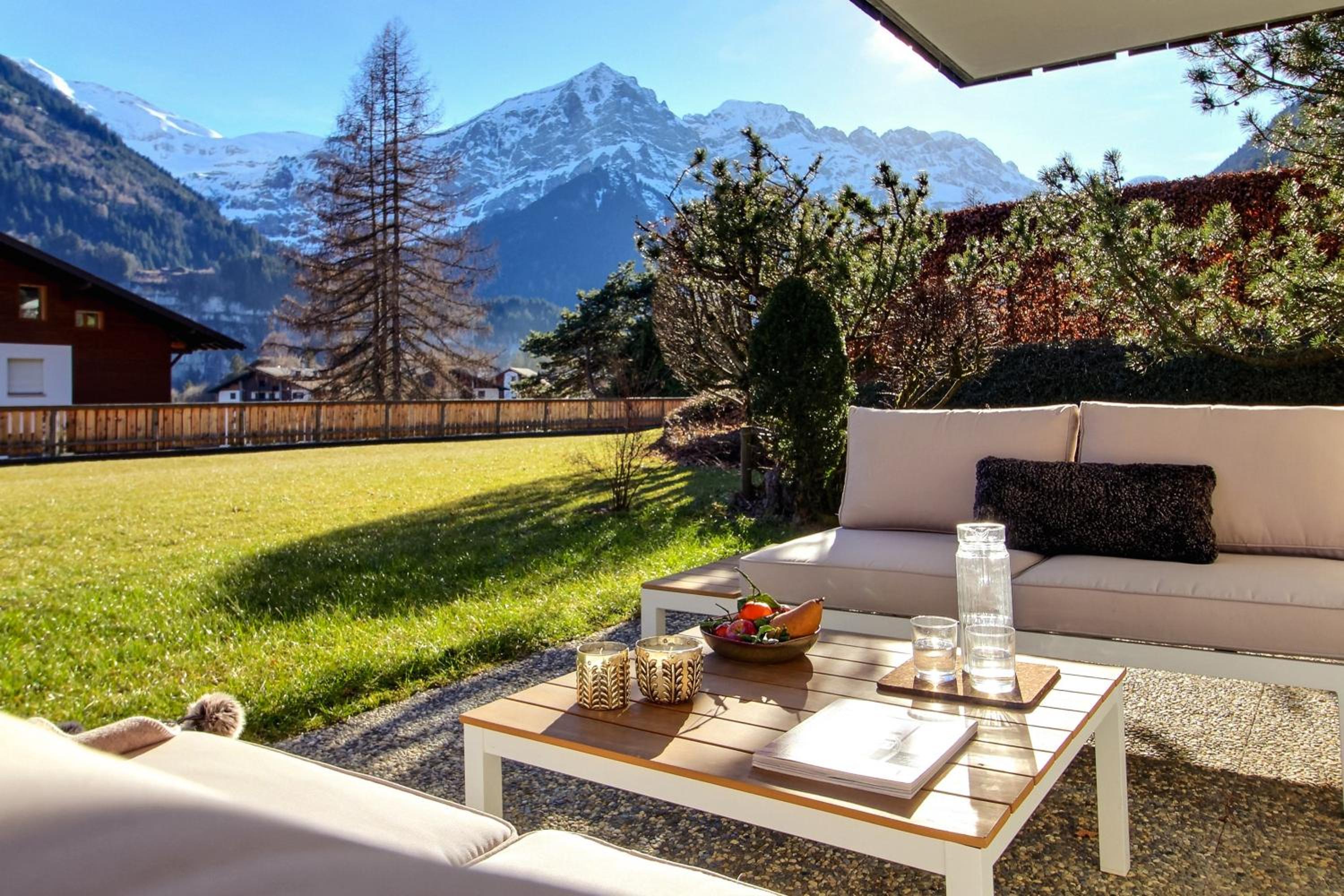 Tranquil location, terrace & relaxation