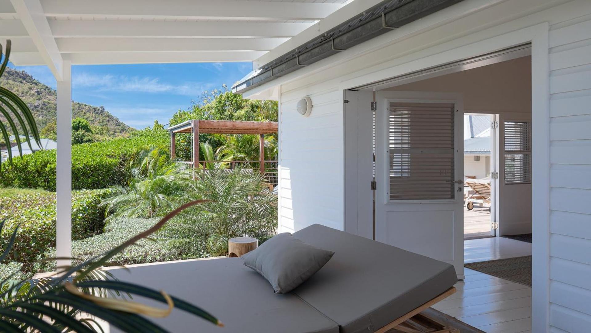 Villa Located in a Peaceful Environment