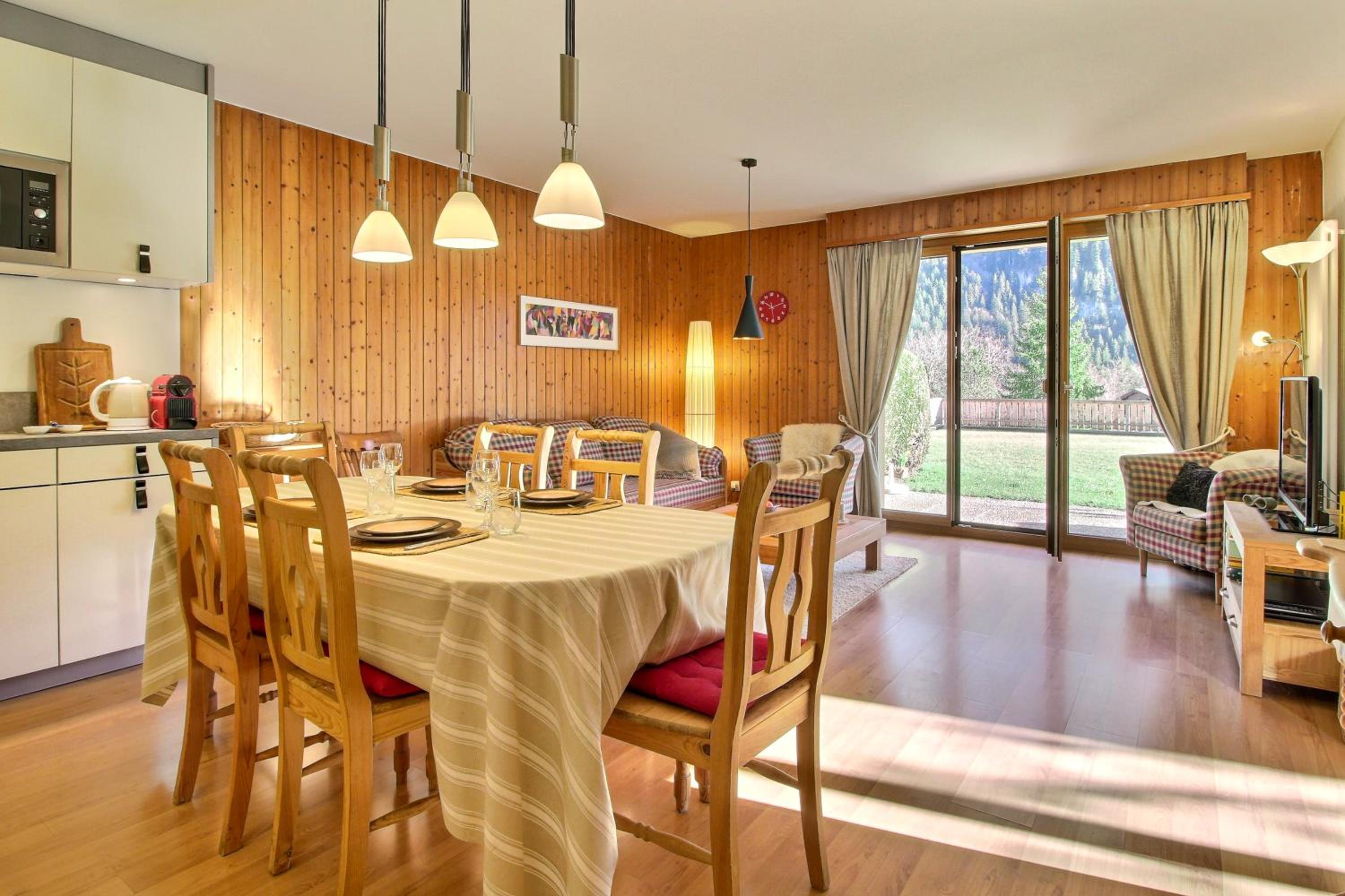 Tranquil location, terrace & relaxation