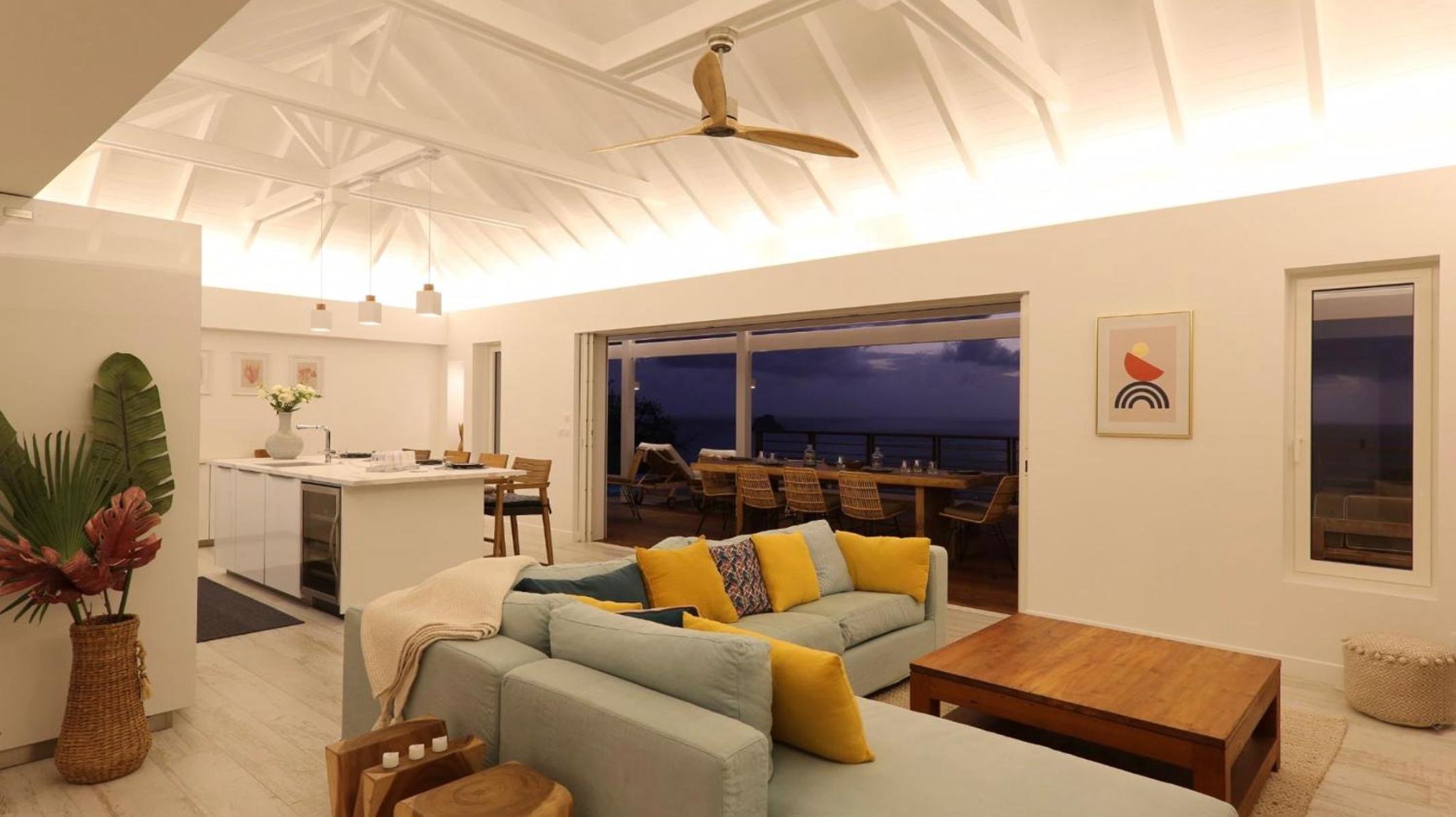 Breathtaking Villa with Unparalleled Sunset View