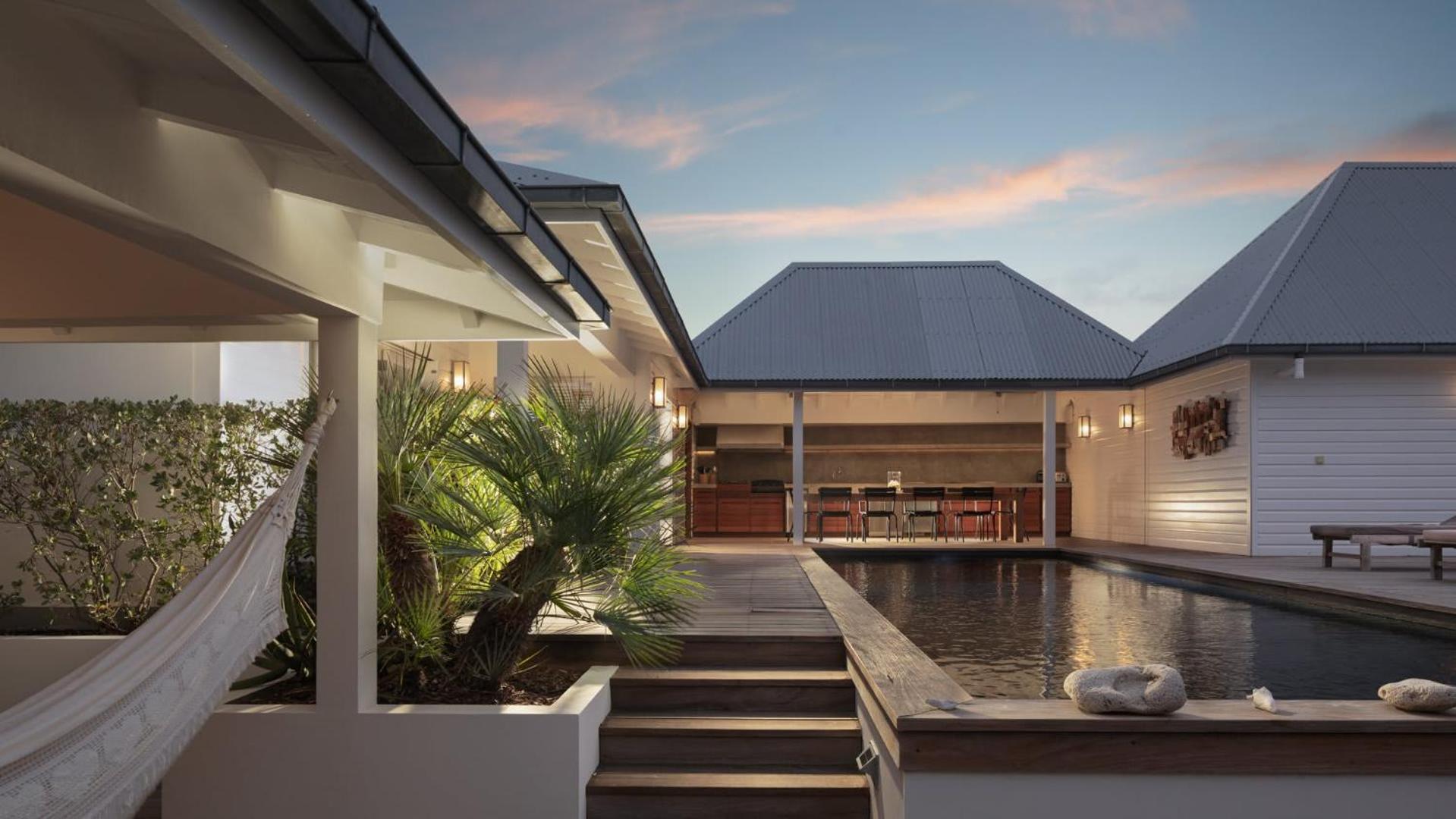 Villa Located in a Peaceful Environment