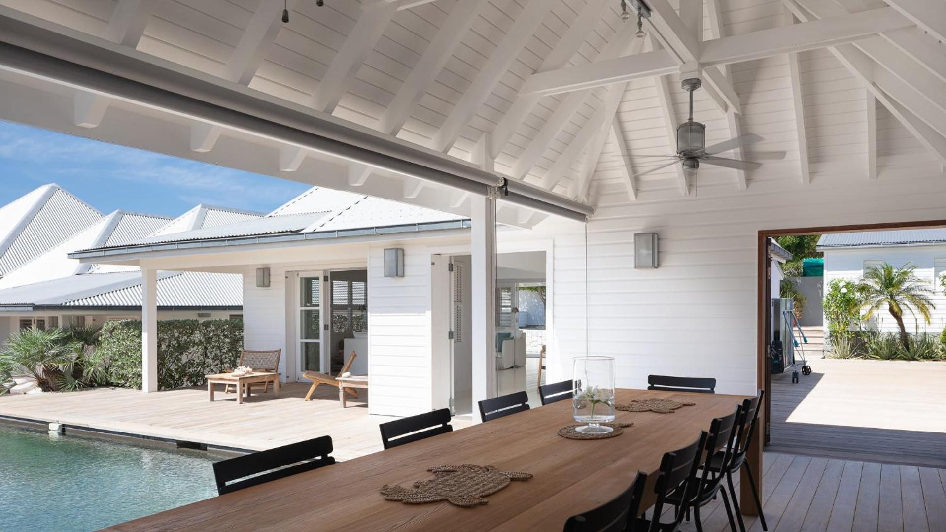 Villa Located in a Peaceful Environment