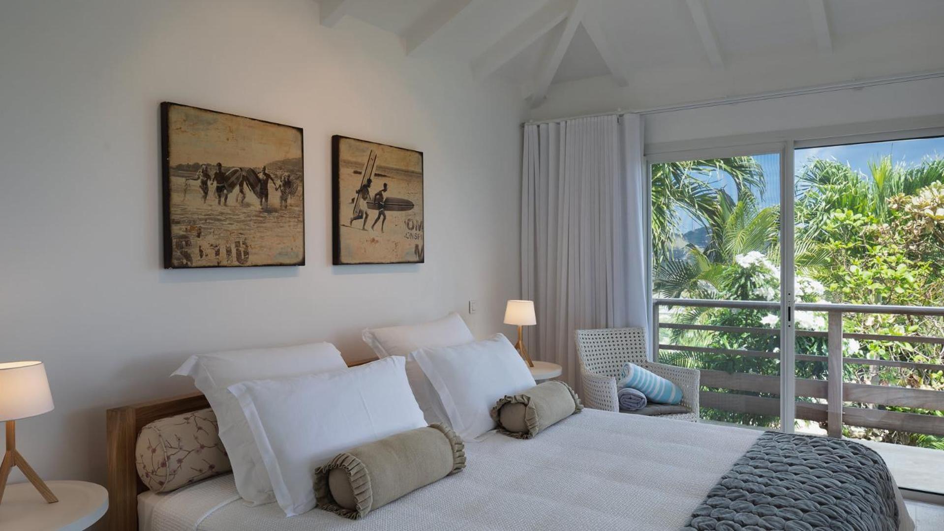 Charming Villa with a Fantastic Ocean View