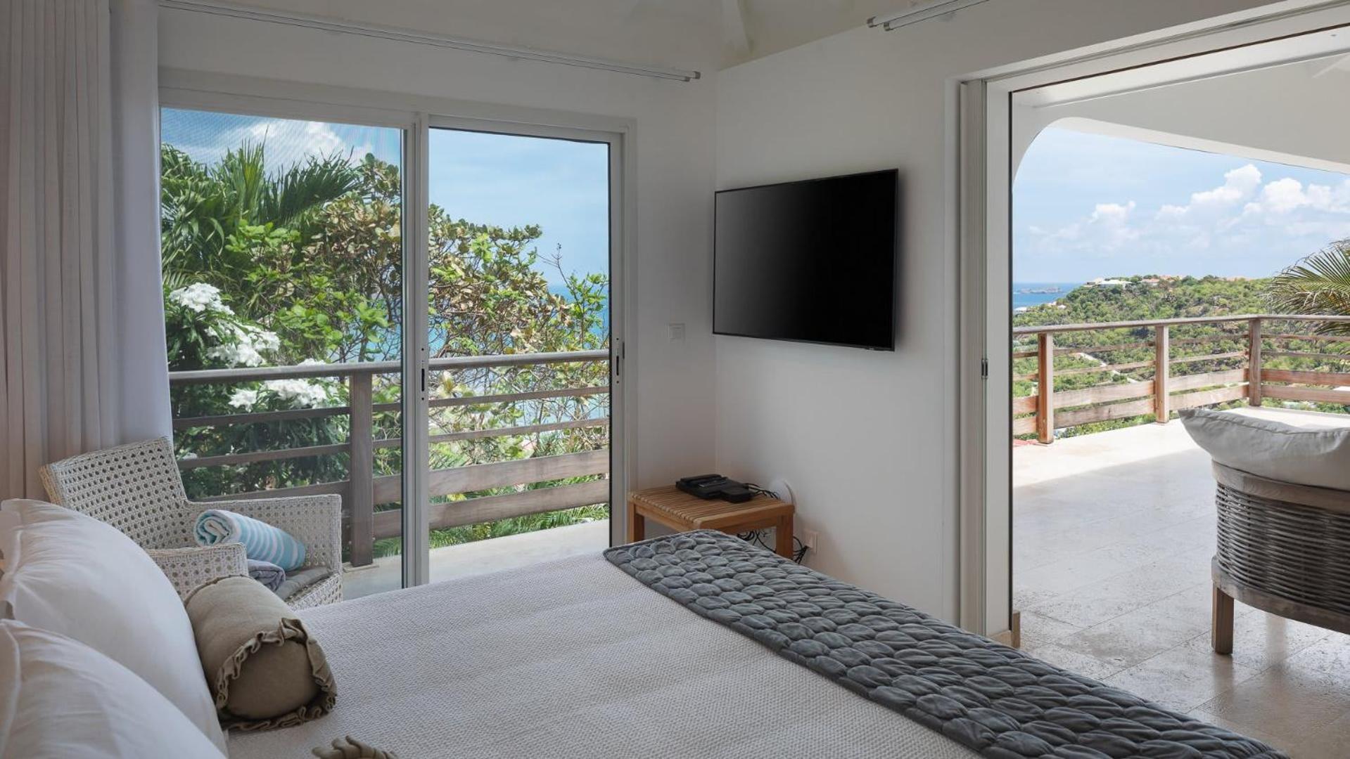 Charming Villa with a Fantastic Ocean View