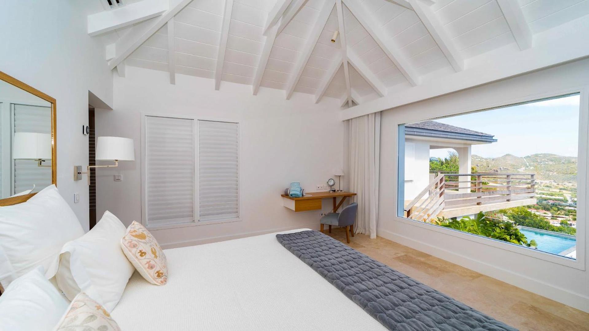 Charming Villa with a Fantastic Ocean View