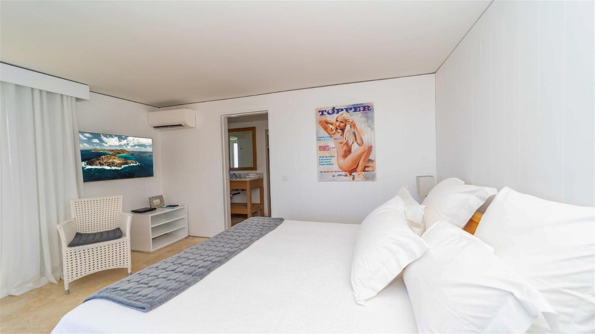 Charming Villa with a Fantastic Ocean View