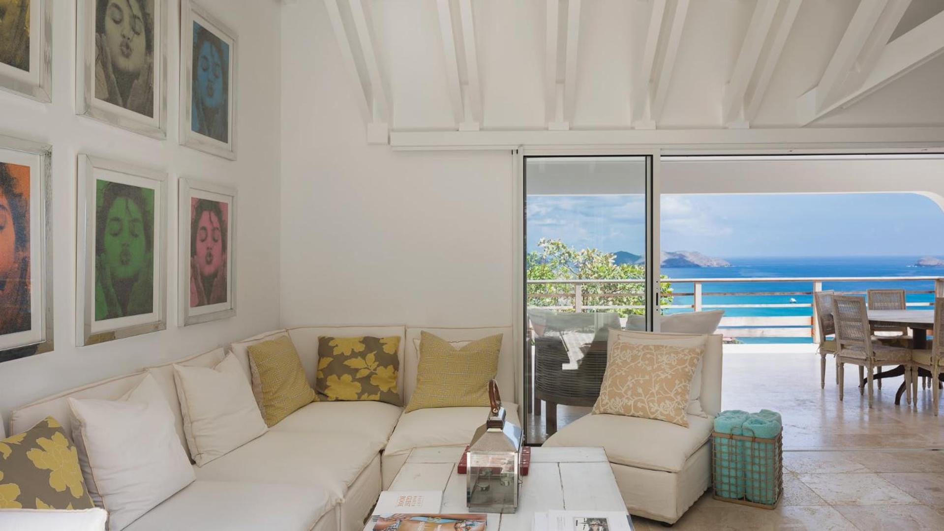 Charming Villa with a Fantastic Ocean View