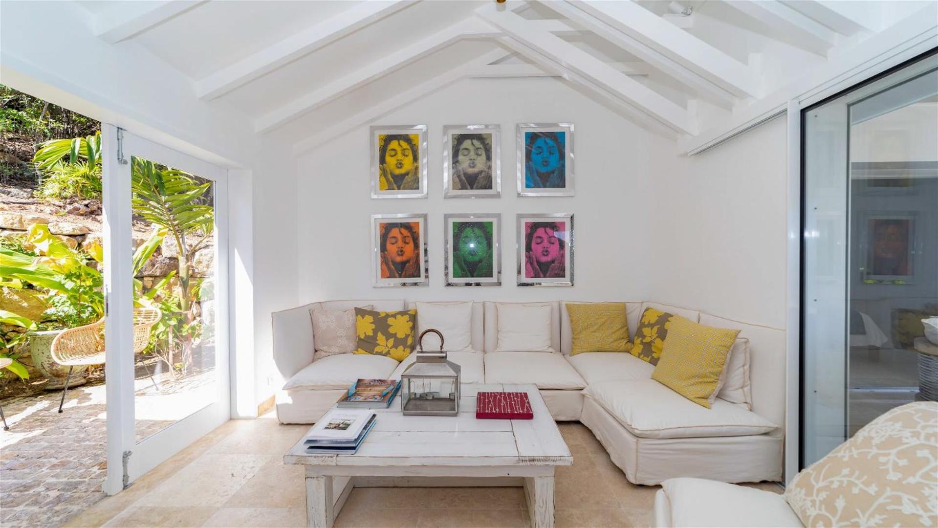 Charming Villa with a Fantastic Ocean View