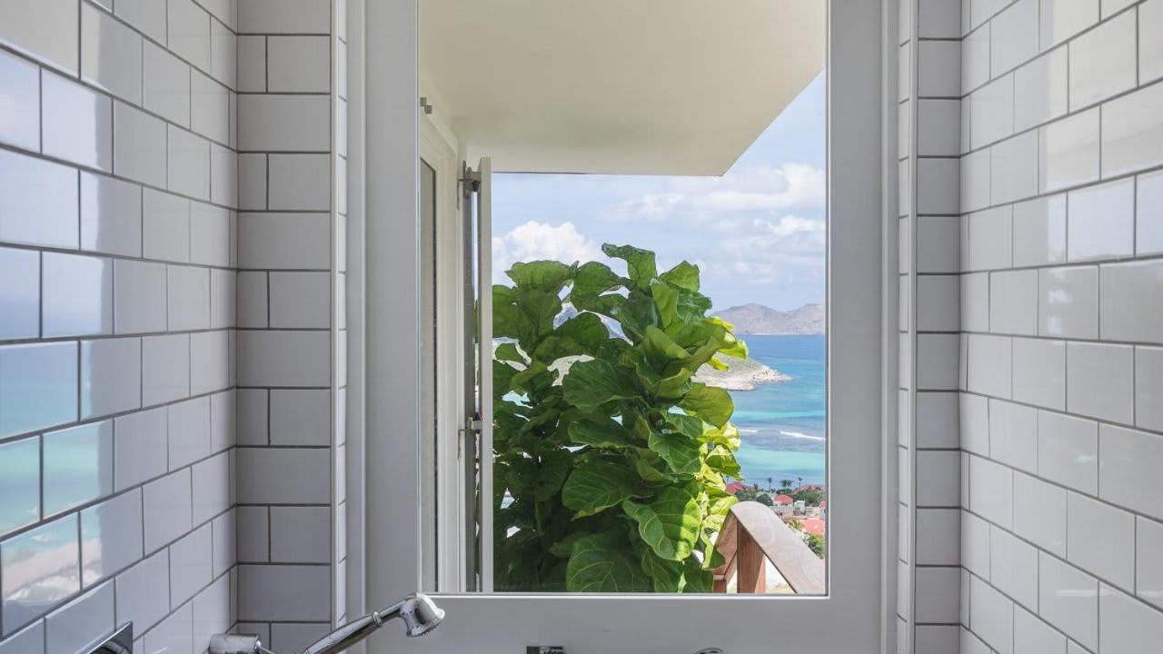 Charming Villa with a Fantastic Ocean View