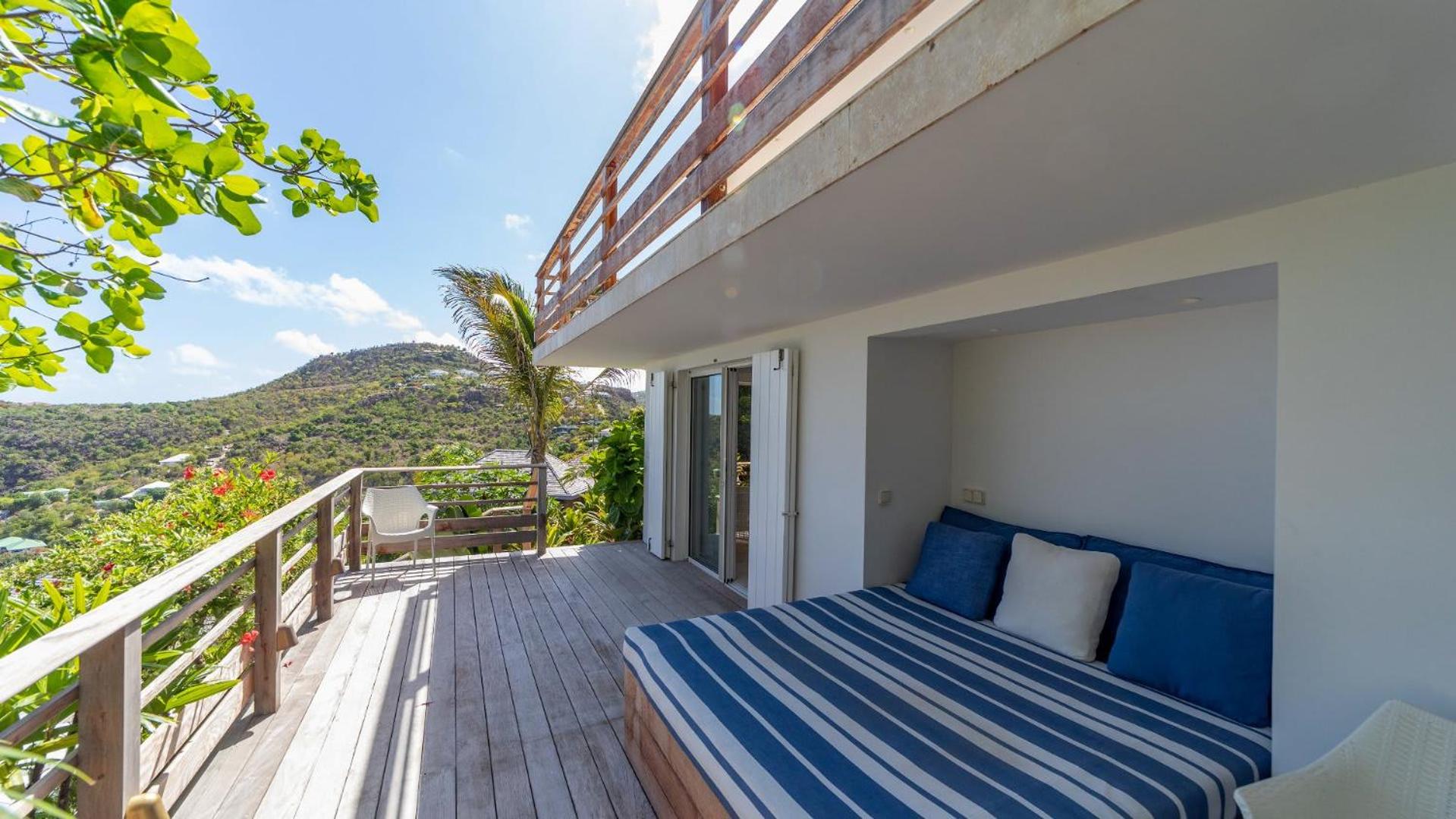 Charming Villa with a Fantastic Ocean View