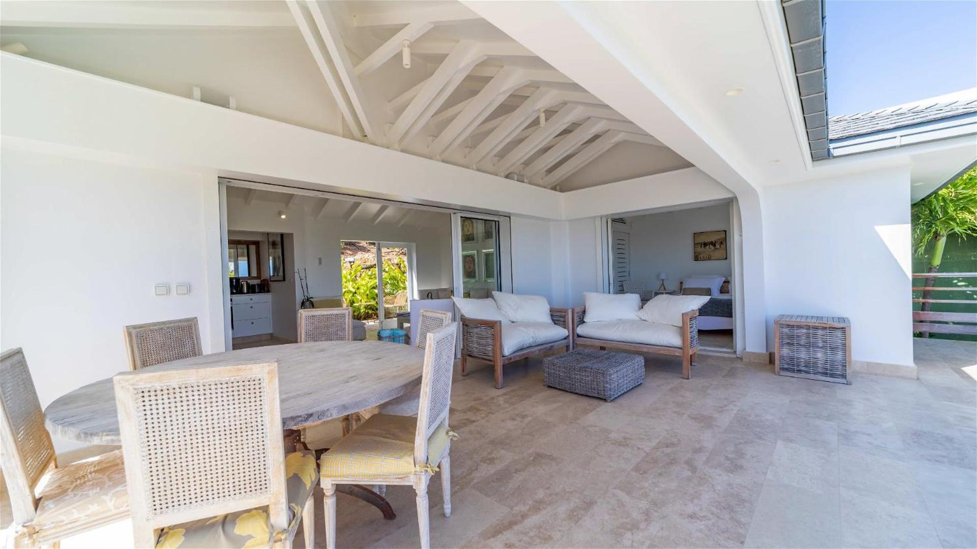 Charming Villa with a Fantastic Ocean View