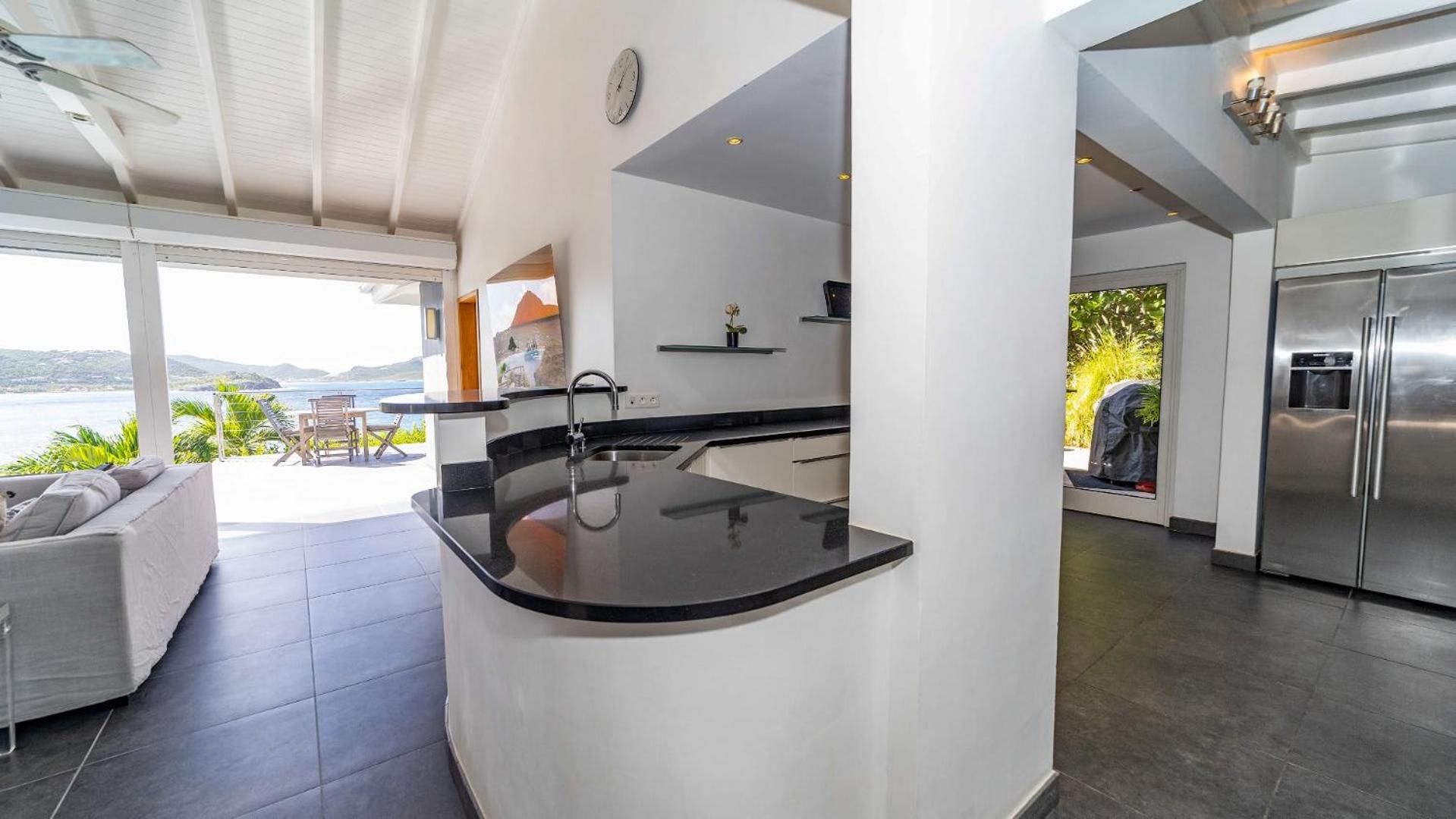 Spectacular Villa with Spacious Kitchen