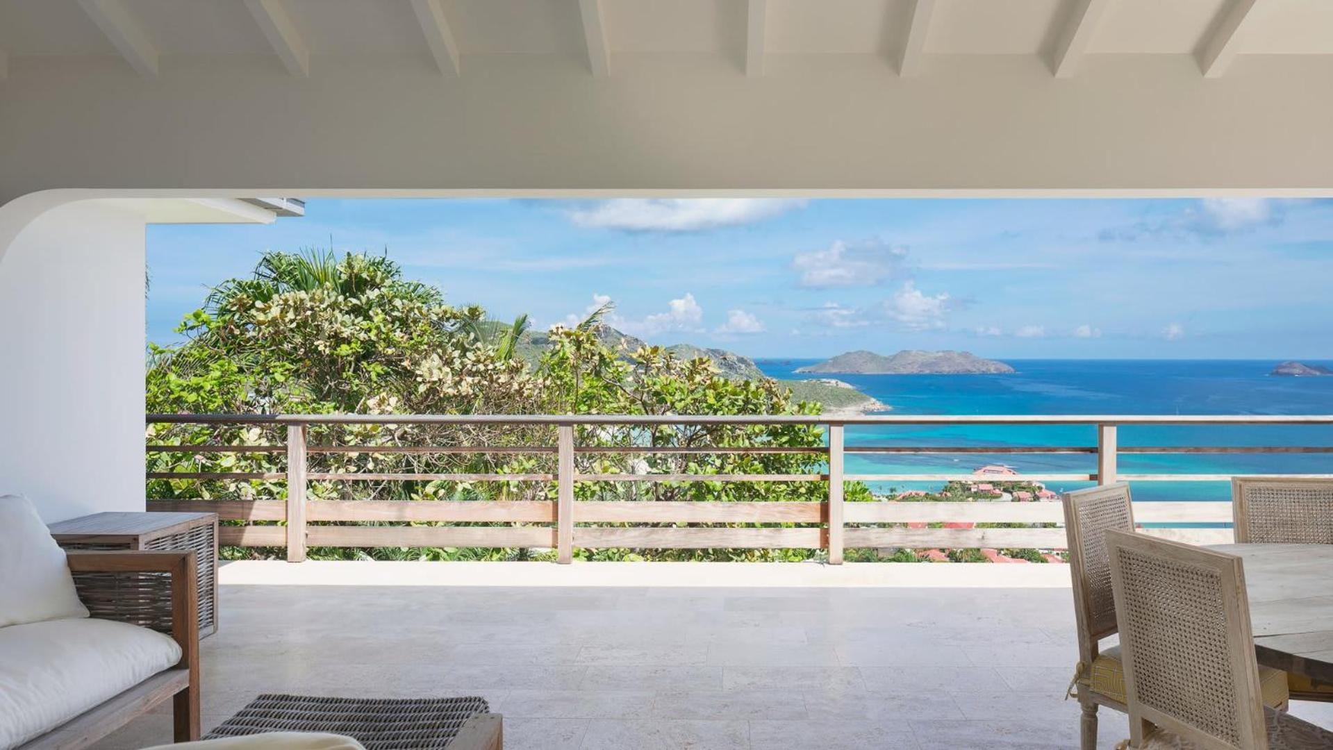 Charming Villa with a Fantastic Ocean View