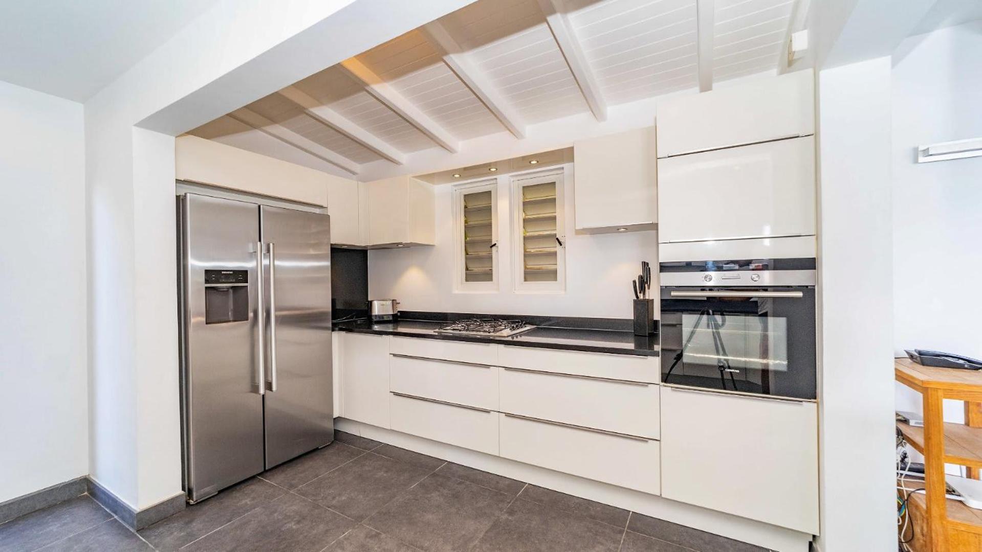 Spectacular Villa with Spacious Kitchen