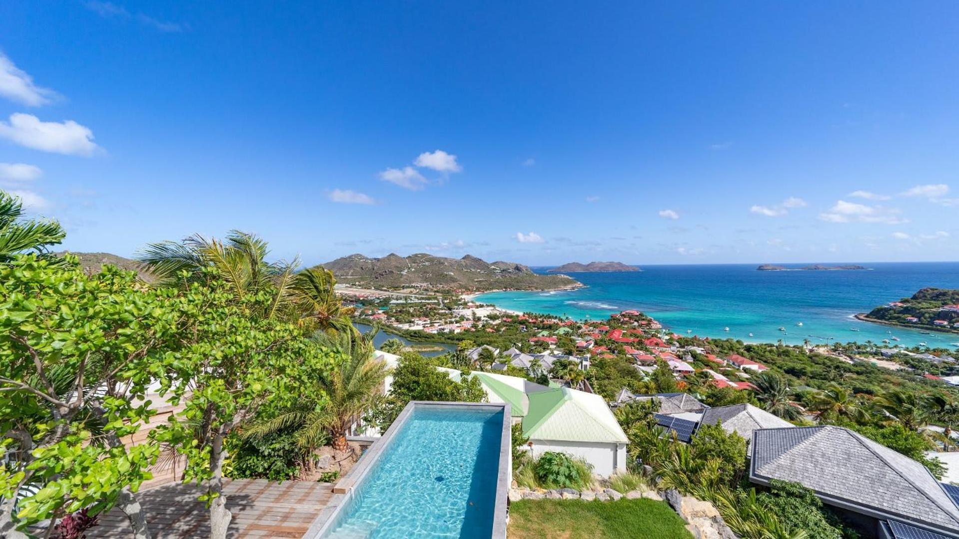Charming Villa with a Fantastic Ocean View