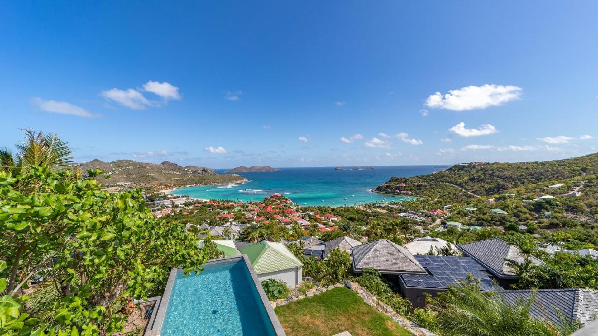 Charming Villa with a Fantastic Ocean View
