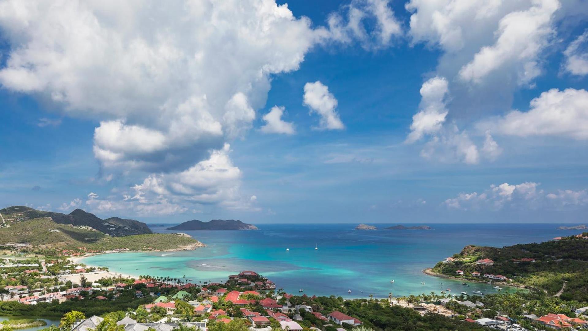 Charming Villa with a Fantastic Ocean View