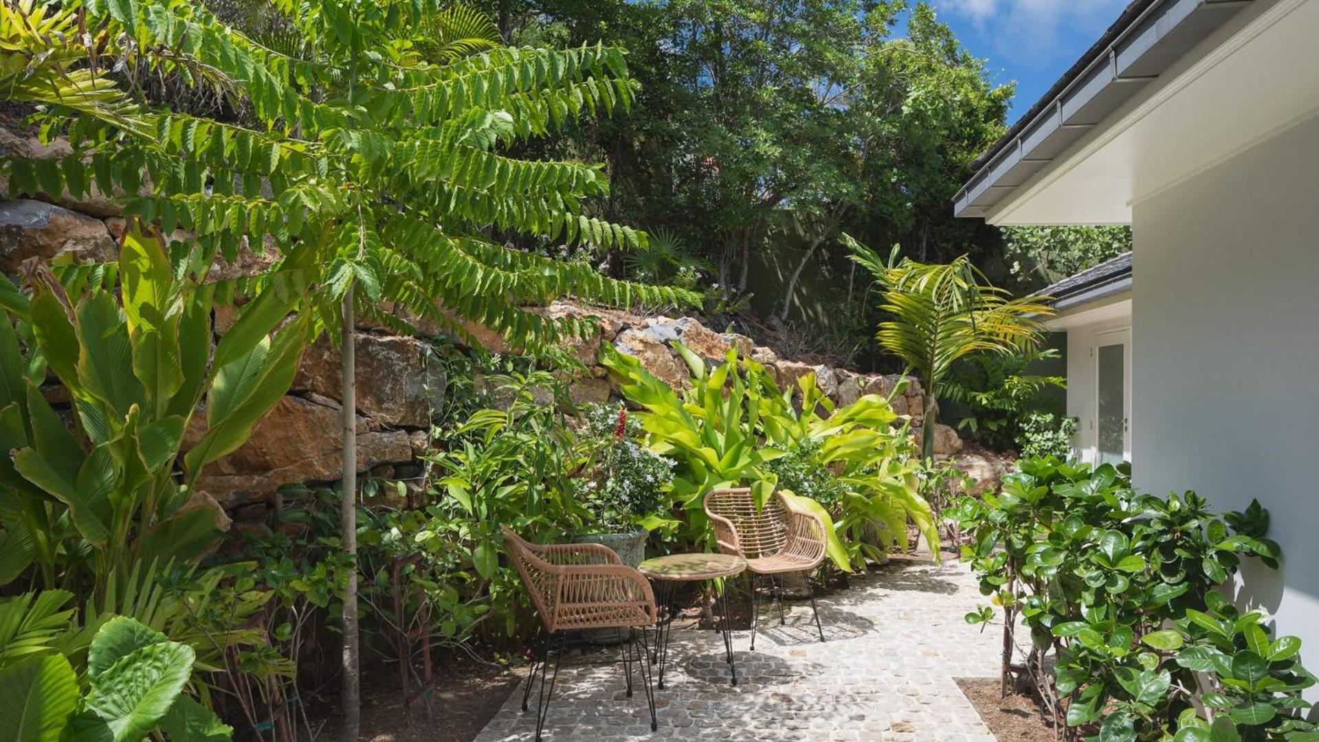 Charming Villa with a Fantastic Ocean View
