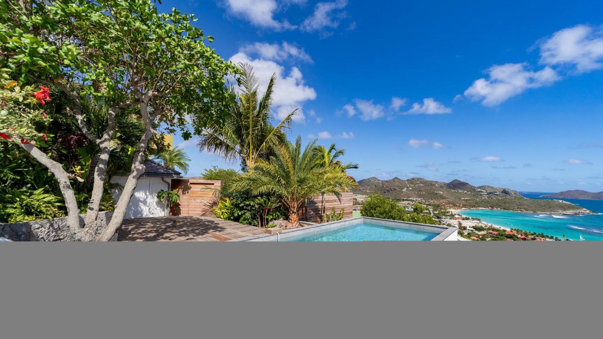 Charming Villa with a Fantastic Ocean View