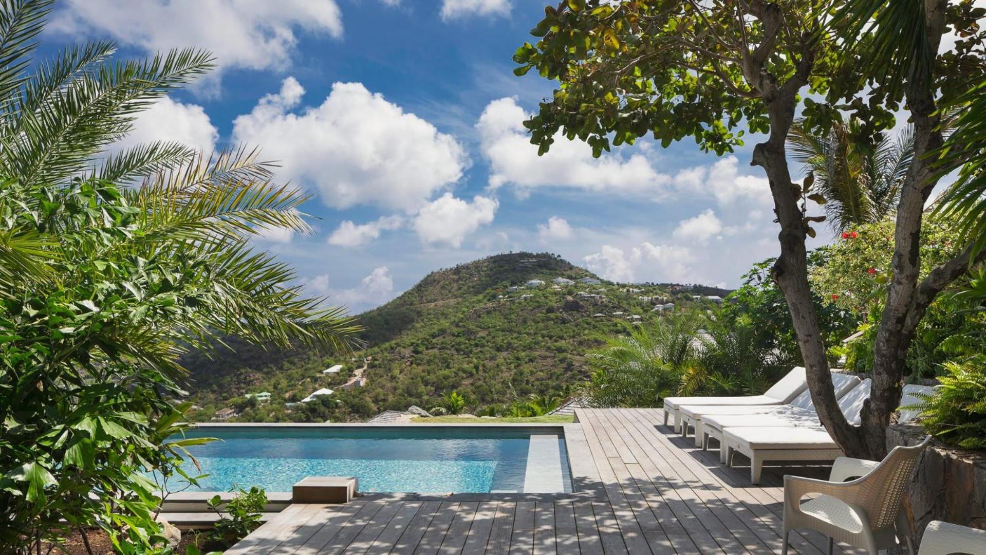 Charming Villa with a Fantastic Ocean View