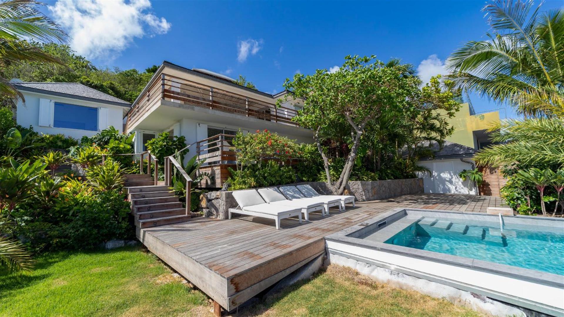 Charming Villa with a Fantastic Ocean View