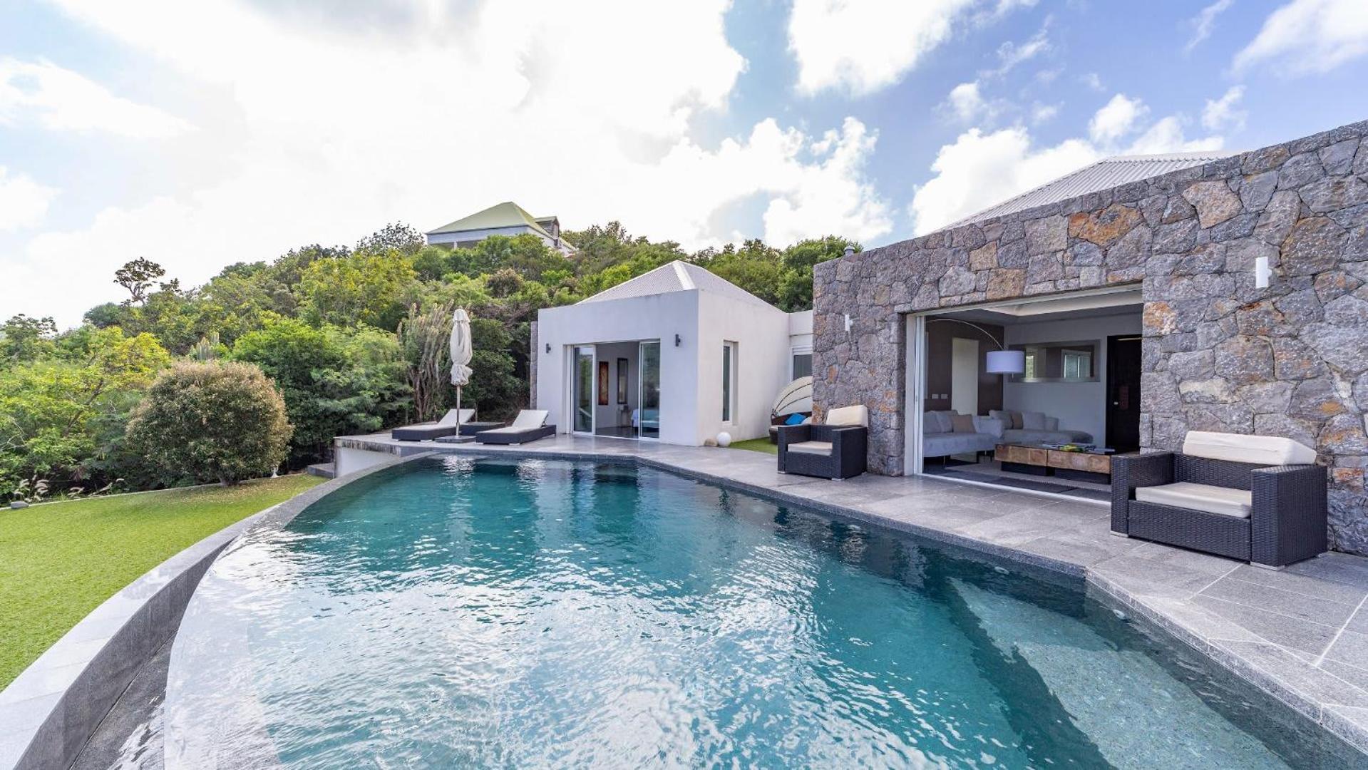 Haven of Peace Villa with Amazing Views