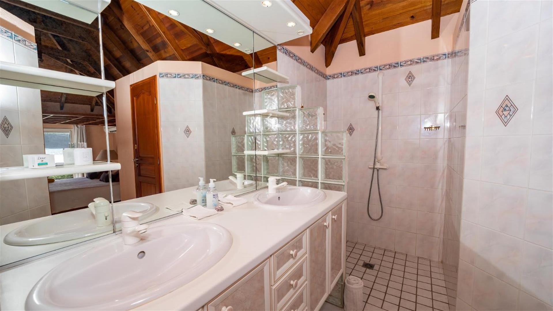 Well-equipped Villa with the Best Amenities