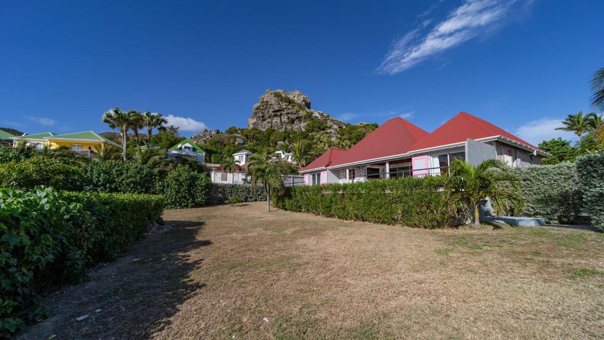 Well-equipped Villa with the Best Amenities