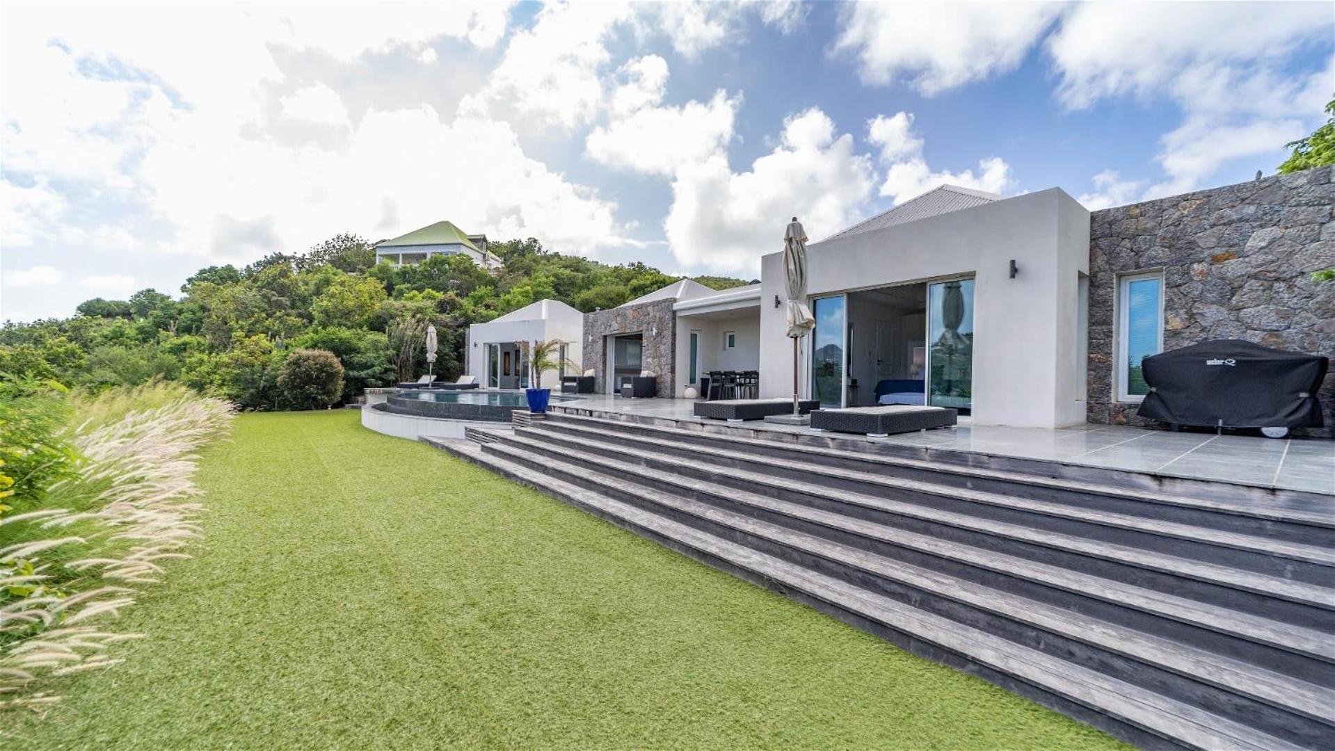 Haven of Peace Villa with Amazing Views