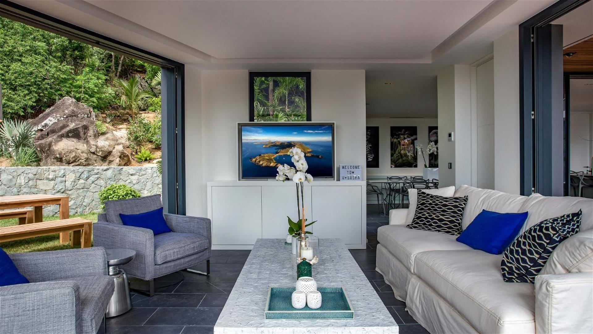 Villa Designed with Natural Elements