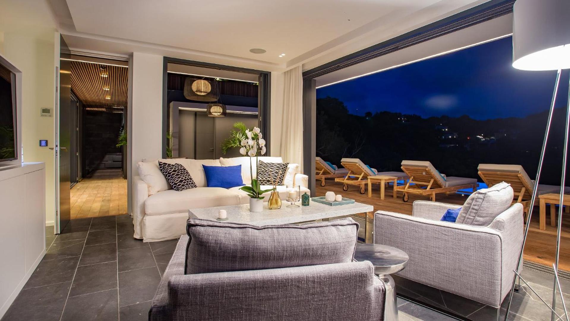 Villa Designed with Natural Elements